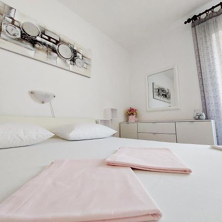 Apartment Eli Pag Town Luaran gambar