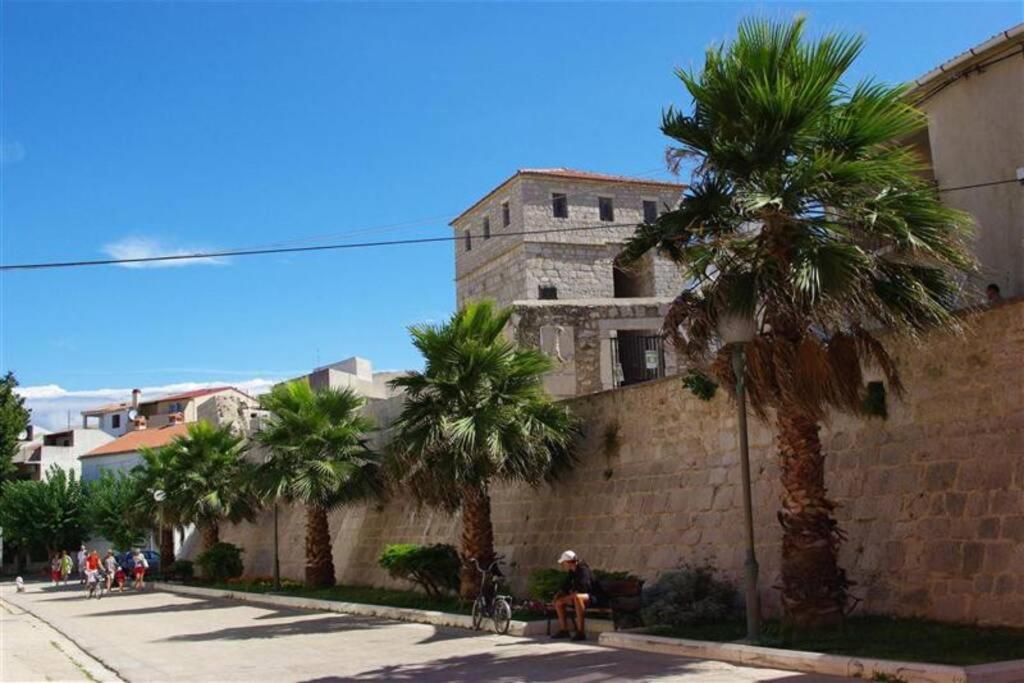 Apartment Eli Pag Town Luaran gambar