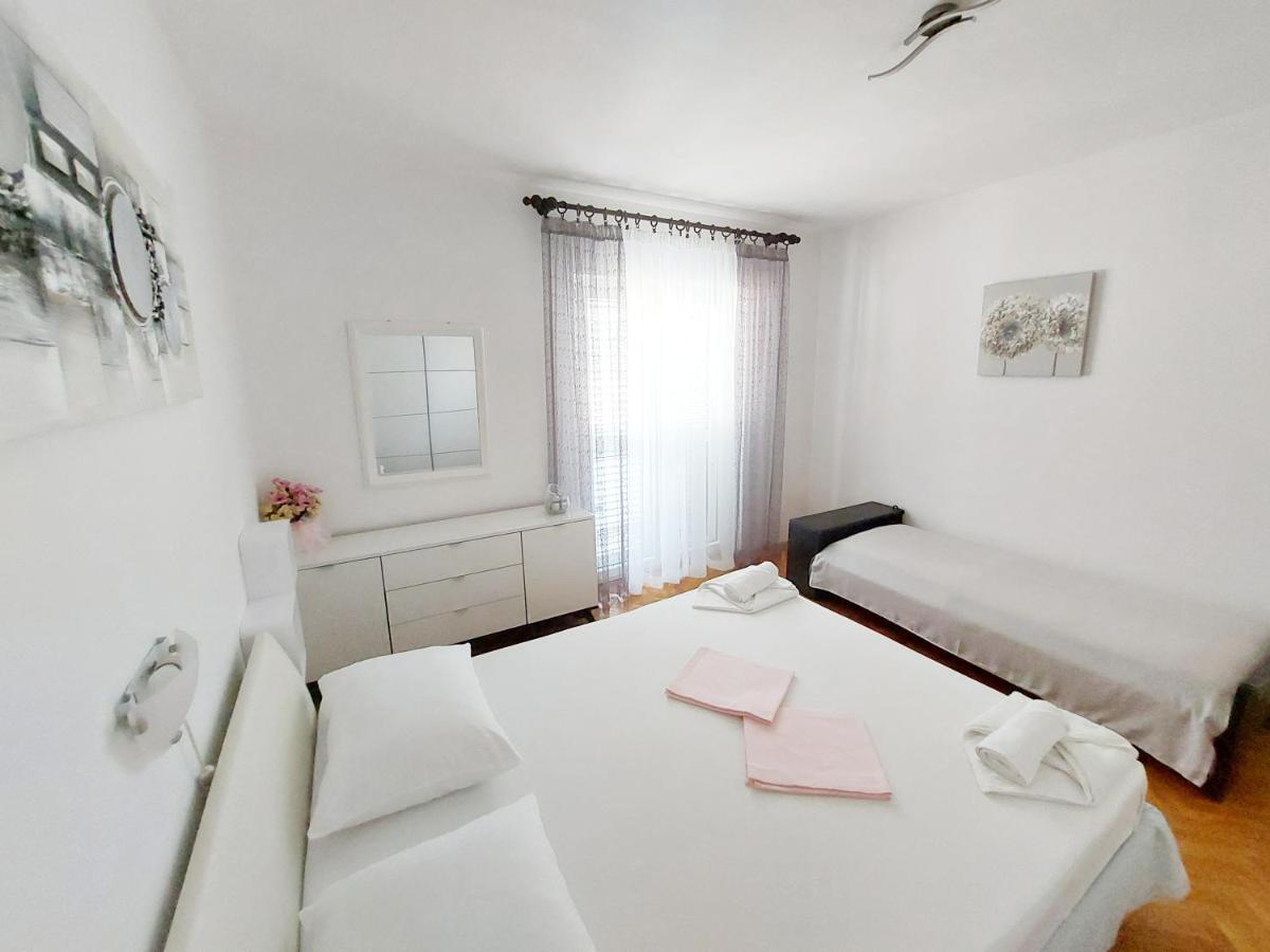 Apartment Eli Pag Town Luaran gambar