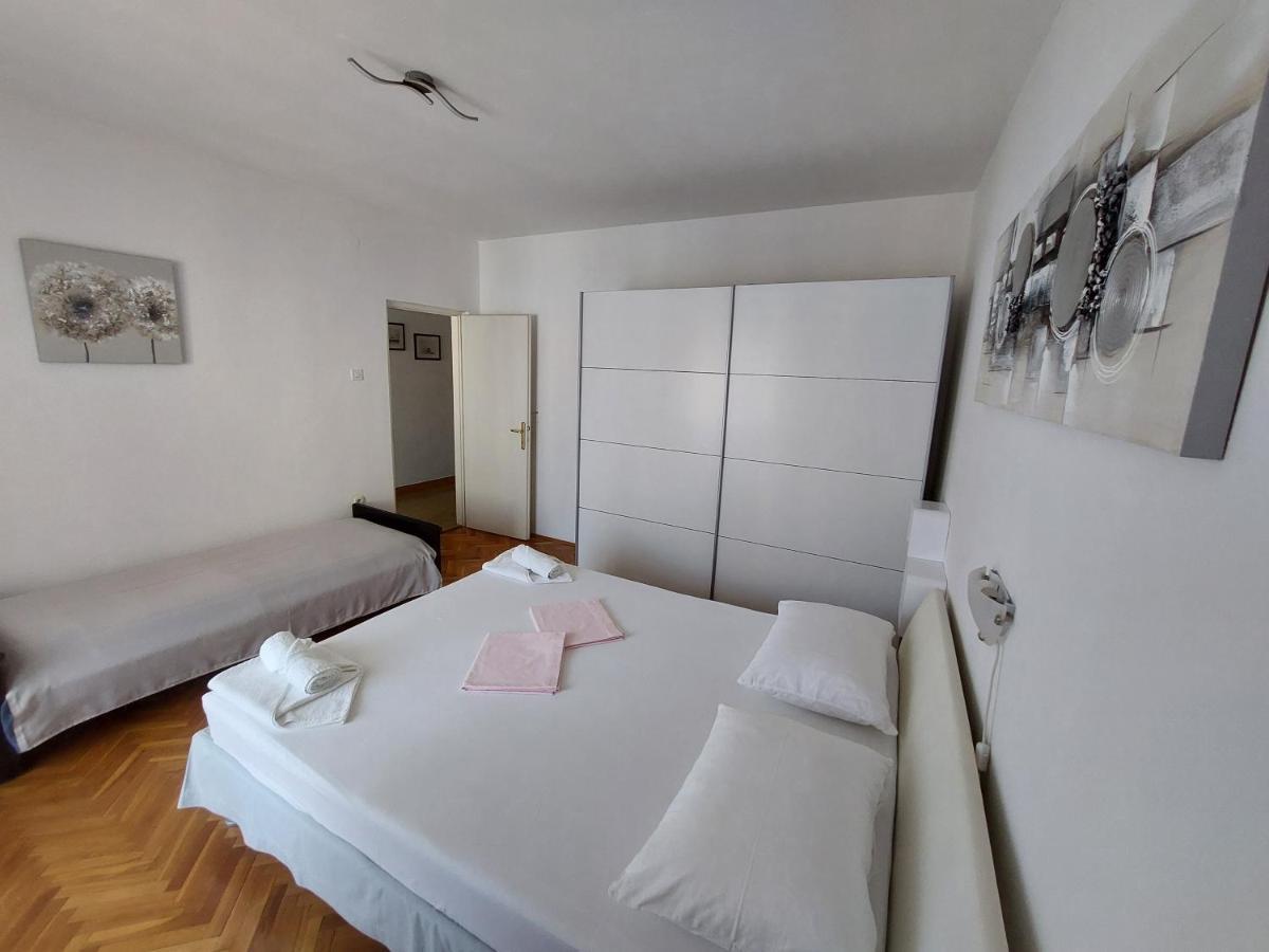 Apartment Eli Pag Town Luaran gambar