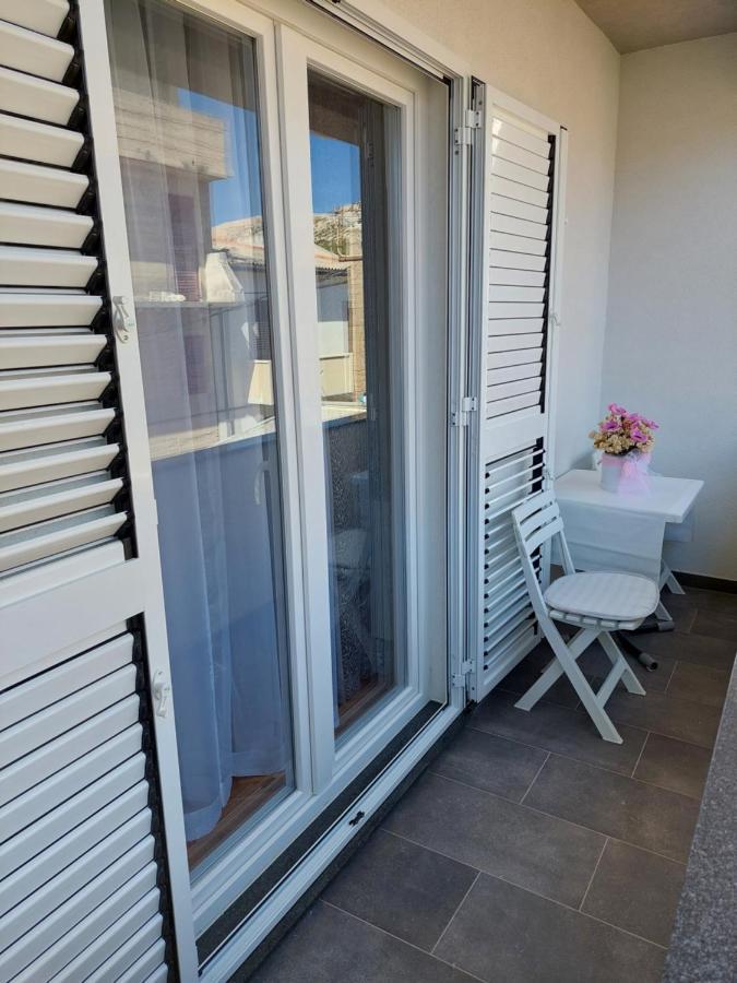 Apartment Eli Pag Town Luaran gambar