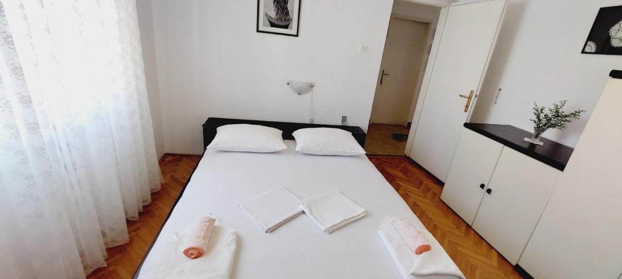 Apartment Eli Pag Town Luaran gambar
